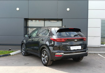 Подержанный автомобиль Kia Sportage 2021 года (7 фото)