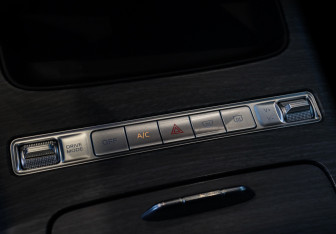 Подержанный автомобиль Geely Preface 2024 года (12 фото)