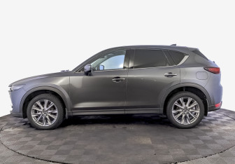 Подержанный автомобиль Mazda CX-5 2019 года (8 фото)