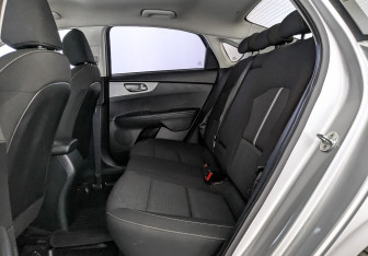 Подержанный автомобиль Kia Cerato Sedan 2020 года (18 фото)