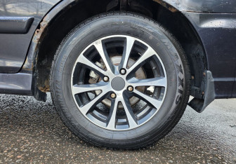 Подержанный автомобиль Hyundai Sonata 2006 года (17 фото)