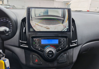 Подержанный автомобиль Hyundai i30 Hatchback 2011 года (13 фото)