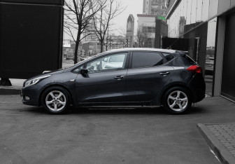 Подержанный автомобиль Kia Ceed Hatchback 2013 года (8 фото)