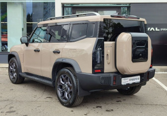 Подержанный автомобиль Jetour T2 2024 года (7 фото)