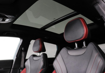 Подержанный автомобиль Geely Coolray 2024 года (16 фото)