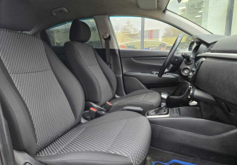 Подержанный автомобиль Kia Rio Sedan 2017 года (10 фото)