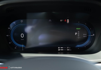 Новый Volvo XC60 2025 (8 фото)