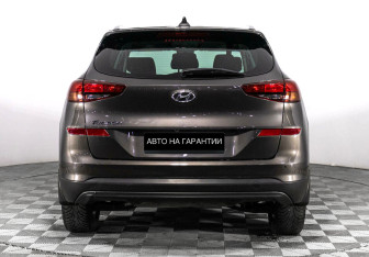Подержанный автомобиль Hyundai Tucson 2018 года (4 фото)