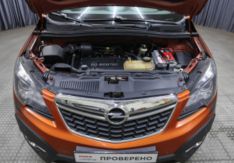 Подержанный автомобиль Opel Mokka 2013 года (9 фото)