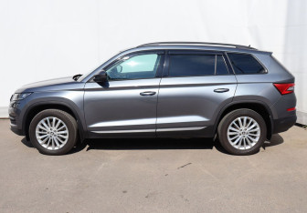 Подержанный автомобиль Skoda Kodiaq 2019 года (8 фото)