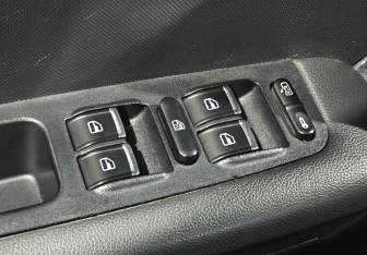 Подержанный автомобиль Chery Tiggo 3 2017 года (16 фото)