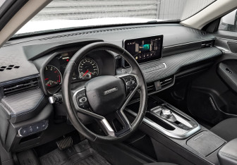 Подержанный автомобиль Haval Jolion 2022 года (15 фото)