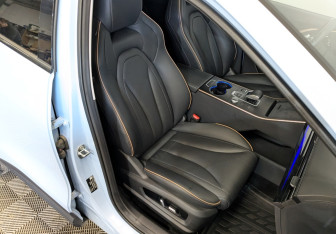 Подержанный автомобиль Omoda C5 2024 года (23 фото)