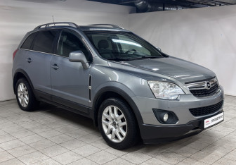 Подержанный автомобиль Opel Antara 2013 года (3 фото)