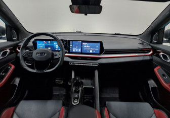 Подержанный автомобиль Geely Coolray 2024 года (15 фото)