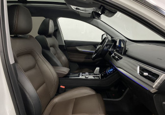 Подержанный автомобиль Chery Tiggo 8 Pro 2021 года (25 фото)