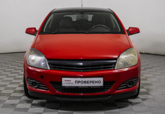 Подержанный автомобиль Opel Astra Hatchback 2008 года (2 фото)