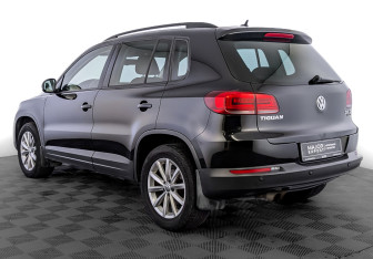 Подержанный автомобиль Volkswagen Tiguan 2016 года (7 фото)