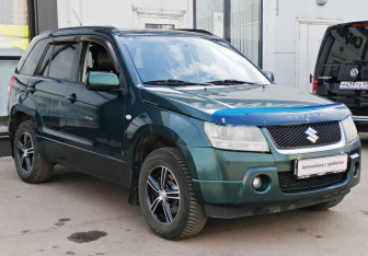 Подержанный автомобиль Suzuki Grand Vitara 2006 года (3 фото)