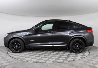Подержанный автомобиль BMW X4 2017 года (5 фото)