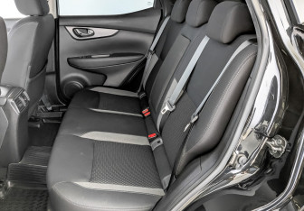 Подержанный автомобиль Nissan Qashqai 2021 года (12 фото)