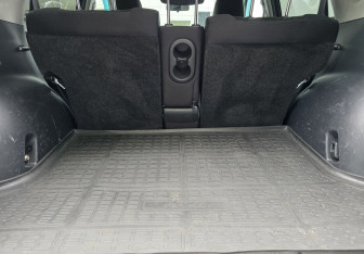 Подержанный автомобиль Toyota RAV4 2010 года (18 фото)