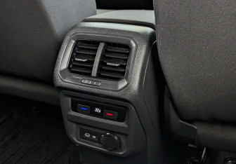 Подержанный автомобиль Volkswagen Tiguan 2021 года (23 фото)