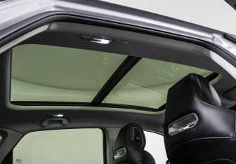 Подержанный автомобиль Changan UNI-K 2023 года (17 фото)