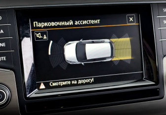 Подержанный автомобиль Volkswagen Golf Hatchback 2013 года (25 фото)