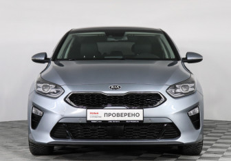 Подержанный автомобиль Kia Ceed Hatchback 2018 года (2 фото)
