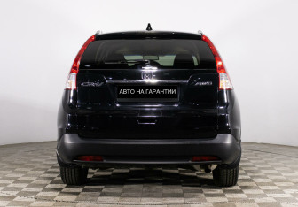 Подержанный автомобиль Honda CR-V 2013 года (4 фото)
