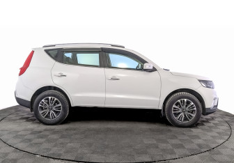 Подержанный автомобиль Geely Emgrand X7 2019 года (4 фото)