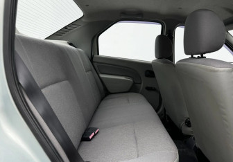 Подержанный автомобиль Renault Logan Sedan 2008 года (11 фото)