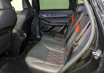 Подержанный автомобиль Haval F7 2024 года (12 фото)