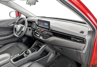 Подержанный автомобиль Москвич 3е 2023 года (11 фото)