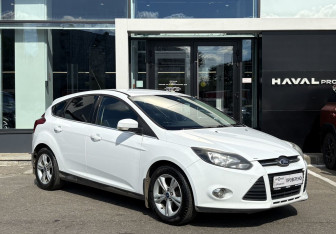 Подержанный автомобиль Ford Focus Hatchback 2013 года (3 фото)