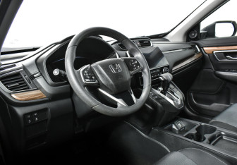Подержанный автомобиль Honda CR-V 2017 года (9 фото)