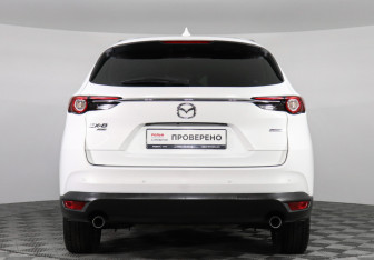 Подержанный автомобиль Mazda CX-8 2022 года (6 фото)