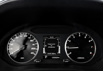 Подержанный автомобиль Chery Tiggo 4 2022 года (16 фото)