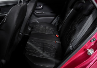 Подержанный автомобиль Kia Picanto 2015 года (10 фото)