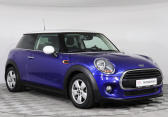 Подержанный автомобиль MINI Hatch 2018 года (3 фото)