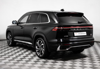 Подержанный автомобиль Geely Monjaro 2024 года (7 фото)