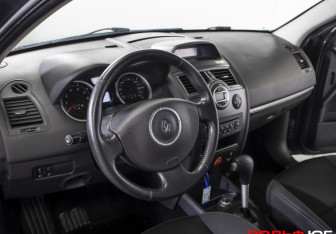 Подержанный автомобиль Renault Megane Sedan 2008 года (7 фото)