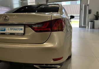Подержанный автомобиль Lexus GS 2012 года (8 фото)