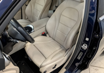 Подержанный автомобиль Mercedes-Benz GLC Coupe 2021 года (20 фото)