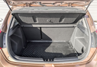 Подержанный автомобиль Kia Ceed Hatchback 2017 года (10 фото)