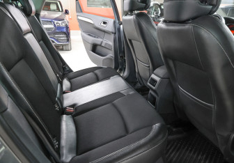Подержанный автомобиль Citroen C4 Hatchback 2012 года (12 фото)