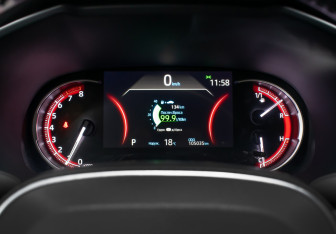 Подержанный автомобиль Toyota RAV4 2020 года (13 фото)