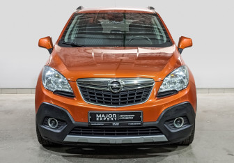 Подержанный автомобиль Opel Mokka 2013 года (2 фото)