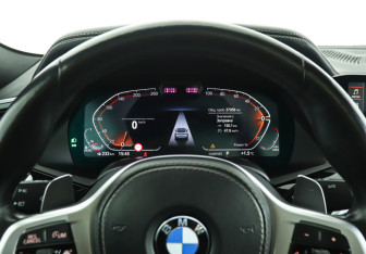 Подержанный автомобиль BMW X6 2022 года (11 фото)